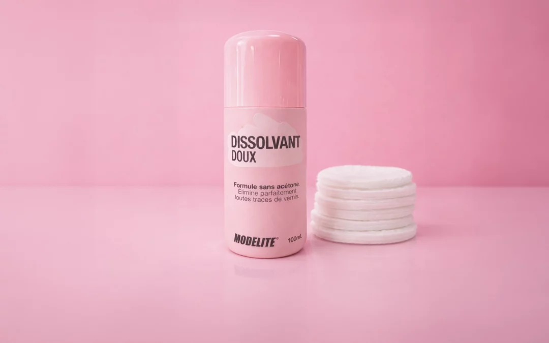 Dissolvant doux : Retirez votre vernis en douceur